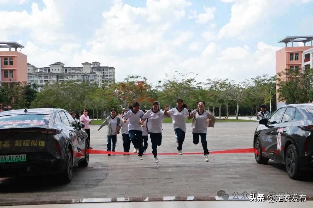 70605cb8-0cdd-49fb-b00e-9b8f261399ee.jpg 70605cb8-0cdd-49fb-b00e-9b8f261399ee.jpg